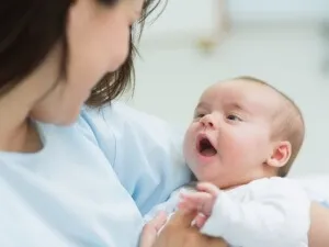 Sfaturi utile pentru părinți cum să vindece un nas care curge la nou-născuți