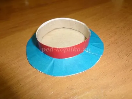 Artizanat pentru regulile de drum cu mâinile lor (trunchi de jucărie adeziv) Artizanat pentru regulile de drum cu mâinile lor