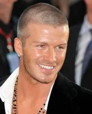 Hairstyle Beckham Cum de a schimba stilul de atlet cu vârsta