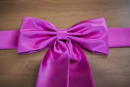 Curea rochie cu mâinile de material pentru a coase ca o formă de centuri cu fotografii