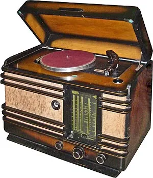 Radiograme URSS în muzeu (radiogramă) URSS gramofon într-un muzeu