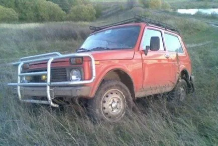 Nu kenguryatnik permis pe masini jeep-uri, lan de porumb
