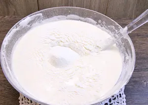 Rețetă luxuriantă și delicios tort pas cu pas biscuit cu fotografii