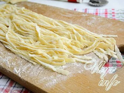 tăiței cu carne de pui Reteta