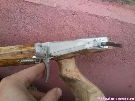 Arbaleta de casa pentru spearfishing, pește împreună (de vânătoare) Homemade vânătoare subacvatice Crossbow și pește împreună