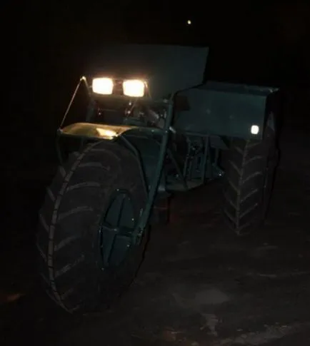 Homemade vehicul de teren Karakata cu motorul de scuter