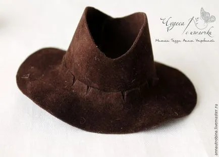 Coase o pălărie de cowboy pentru o păpușă sau ursuleț de pluș - Masters Fair - manual, lucrate manual
