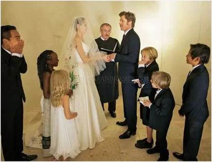Nunta de Angelina Jolie si Brad Pitt - Foto Video