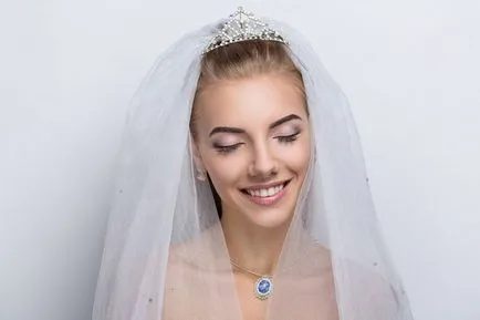 coronite de nunta si coroane, headbands pe capul miresei în 2017, coroane și diademe, în asociere cu alte