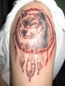 farmece de tatuaje pentru bărbați