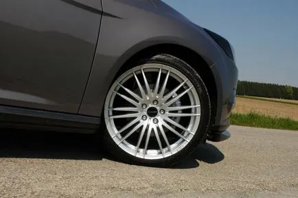 Tuning Ford Focus 3 poate depasi toate asteptarile tale de la întâlnirea (de tuning Ford Focus 3 cu mâinile) Tuning Ford Focus 3 poate depăși toate așteptările dumneavoastră de la întâlnirea