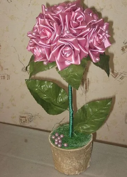 Topiara de panglici de satin, cu propriile lor mâini clasa de master, fotografie, inima, cum să facă flori de nunta (satin) Topiara de panglici de satin, cu propriile lor mâini de clasa de master, fotografie, inima, cum să facă flori de nunta,