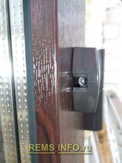 Instalarea de usi din plastic cu mâinile lor, ușa (sa) Instalarea de usi din plastic cu mâinile lor, ușa