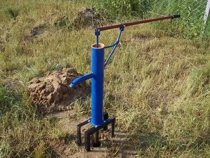 Pompa de apă cu propriile lor mâini