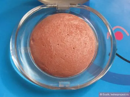 Baked fard de obraz efect cu strălucire ca o luminys papusa fard de obraz (nuanță № 301 maro auriu) de la pupă