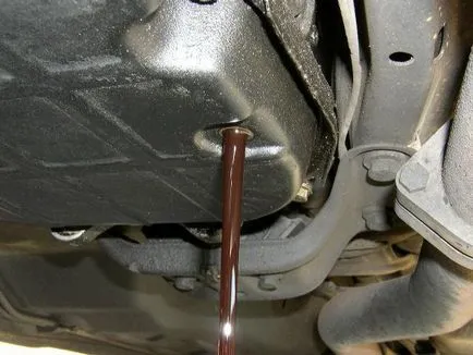înlocuirea uleiului într-o mașină cutie manuala transmisie periodicitate (ulei) înlocuirea uleiului într-o cutie de transmisie manuala auto periodicitate