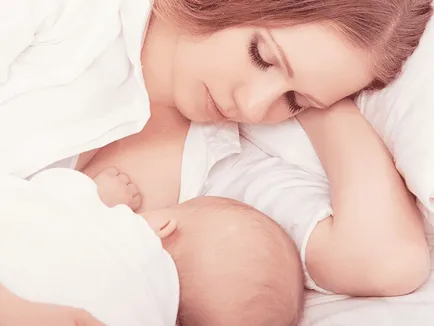 Că nu ar trebui să aibă o mamă care alăptează Că nu ar trebui să aibă o mamă care alăptează