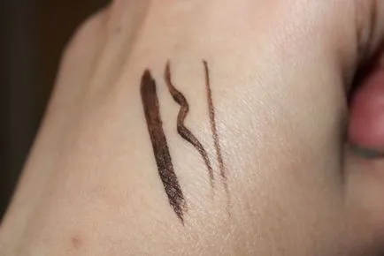 Eyeliner Eyeliner Eyeliner Eyeliner