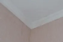 Cum să clei muluri tavane din colțuri Cum să clei muluri tavane din colțuri