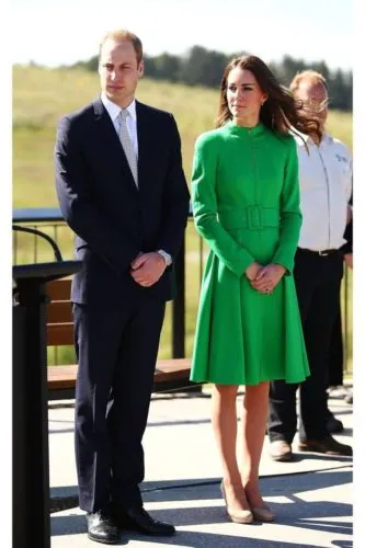 Ce să poarte o rochie verde Ce să poarte o rochie verde