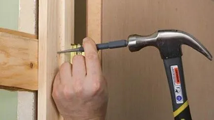 Prin instalarea corectă a ușilor Prin instalarea corectă a ușilor