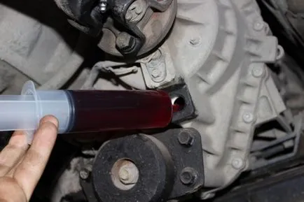 Cum să înlocuiască uleiul din transmisie manuala Cum să înlocuiască uleiul din transmisie manuala