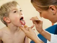 gâtul copilului de a face roșu gâtul copilului de a face roșu