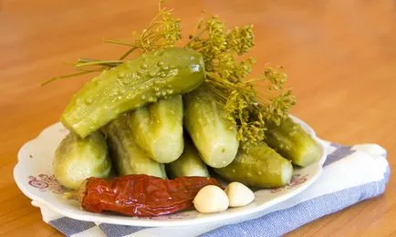 castravete Sărate în pachet castravete Sărate în pachet