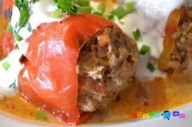 Carne de vită în cuptor cu roșii Carne de vită în cuptor cu roșii