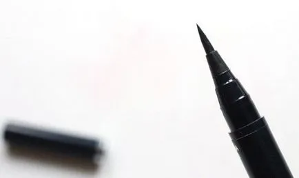 Eyeliner Eyeliner