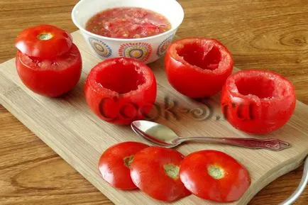 Carne de vită în cuptor cu roșii Carne de vită în cuptor cu roșii
