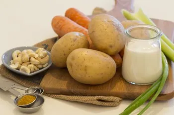 Salata cu cartofi și morcovi