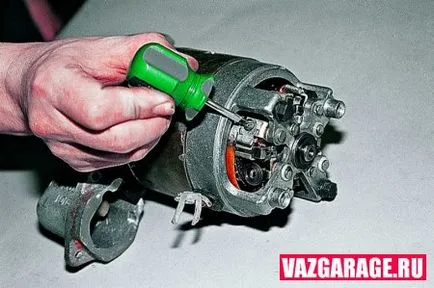 Cum să dezasamblați un vaze starter
