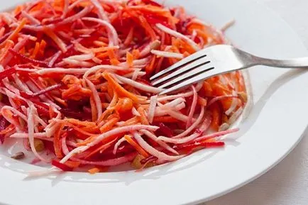 Salata cu cartofi și morcovi Salata cu cartofi și morcovi