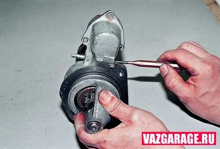 Cum să dezasamblați un vaze starter