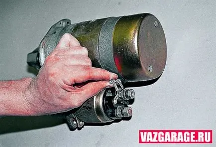 Cum să dezasamblați un vaze starter