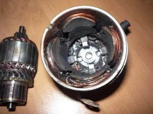 Cum să dezasamblați un vaze starter