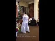 Iată un dans de nunta Iată un dans de nunta