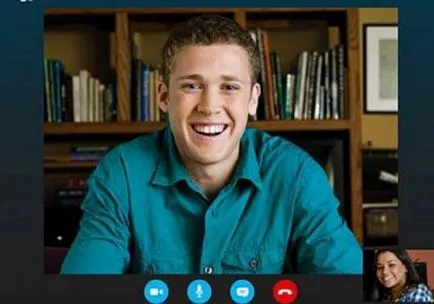 Ca o fată pe Skype