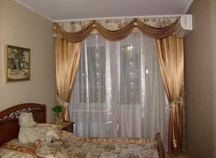 Decoratiuni pentru perdele cu mâinile Decoratiuni pentru perdele cu mâinile