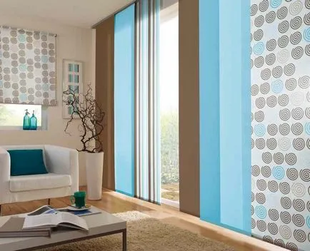Decoratiuni pentru perdele cu mâinile Decoratiuni pentru perdele cu mâinile