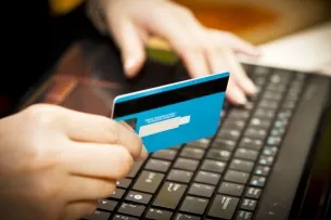 Atât prin terminalul de a plăti internet