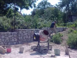 Cum să opereze un mixer de beton Cum să opereze un mixer de beton