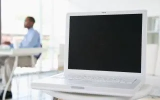 Cum se configurează ecranul laptop-ului