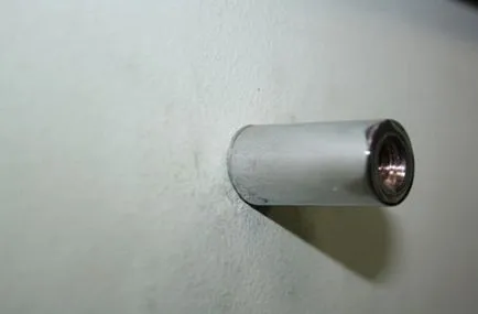 La fel ca sticla în bucătărie