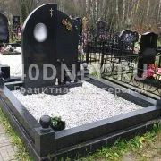 Cum de a decora morminte în cimitire Cum de a decora morminte în cimitire