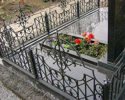 Cum de a decora morminte în cimitire