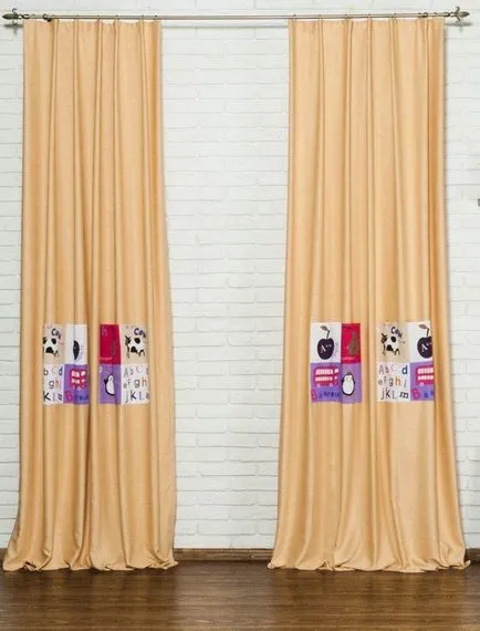 Decoratiuni pentru perdele cu mâinile
