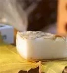 Ce este mâncat cu untură Ce este mâncat cu untură
