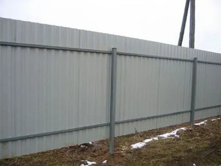 Garduri din foi de metal cu propriile lor mâini Garduri din foi de metal cu propriile lor mâini